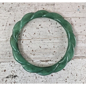 Vintage Avon W Germany Apple Green Marbled Swirl Twist Acrylic Bangle Bracelet